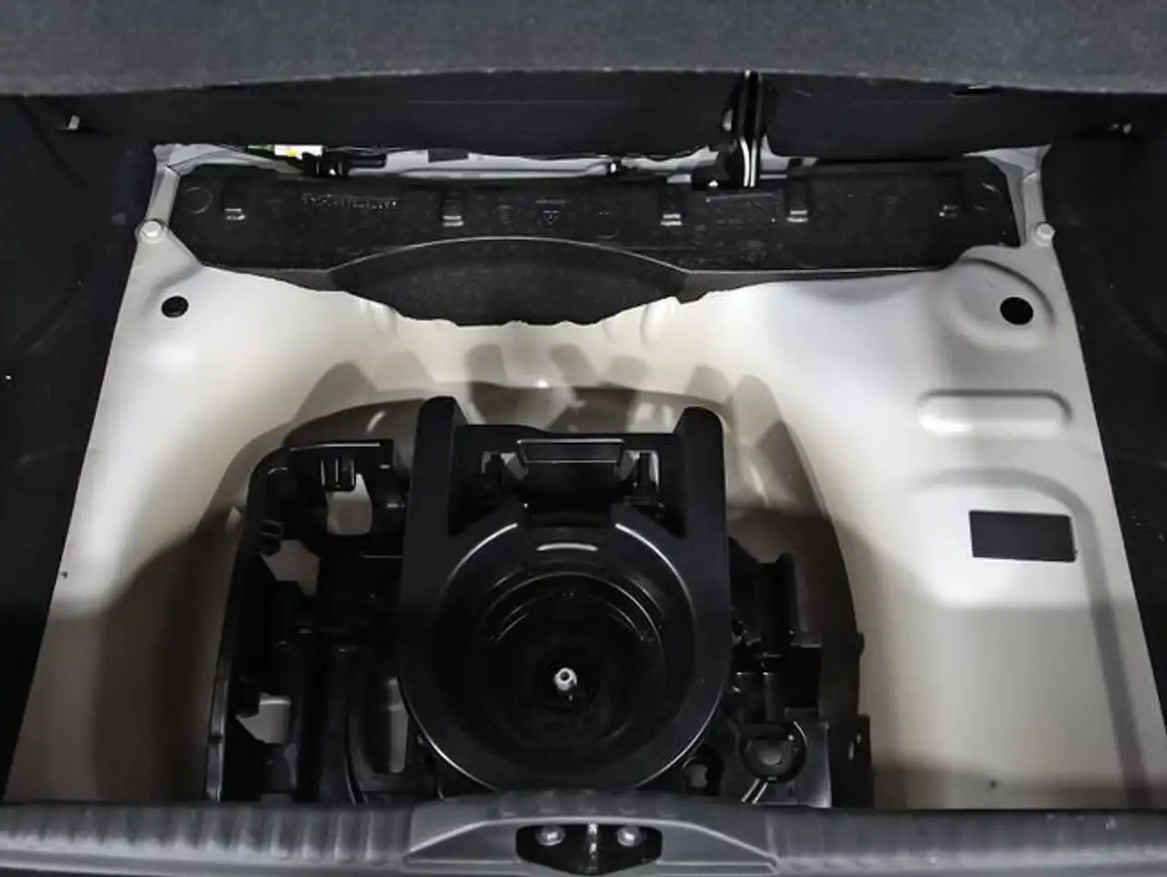 Citroen C3 PureTech 60KW (83CV) Plus — معرض صور السيارة 32