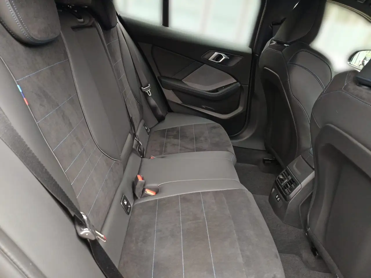 BMW 120 M SPORTPAKET+HEAD UP+MEMORY+AKTIVSITZ — معرض صور السيارة 22