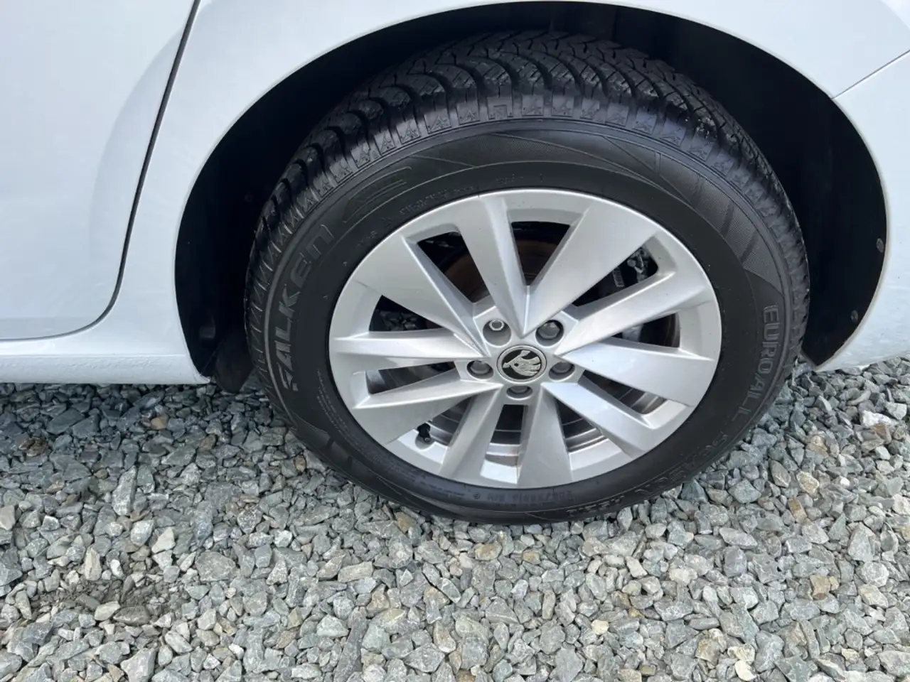 Skoda Scala Selection 1.0 TSI+Alufelgen+Klimaautomatik+Sitzhei — معرض صور السيارة 12