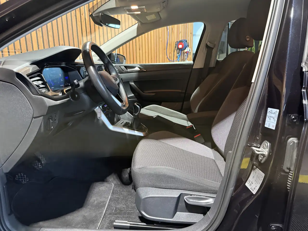 Volkswagen Polo TSI Life 5-tg. *Navi*LED*Kam*Virtual*Sitzhz — Vehicle gallery 10