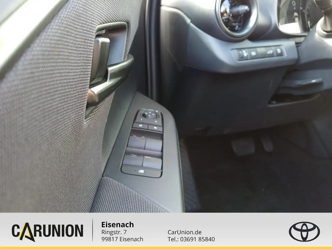 Toyota C-HR 1,8 Team D Kam/Sitzhzg/PDC/ALU — معرض صور السيارة 18