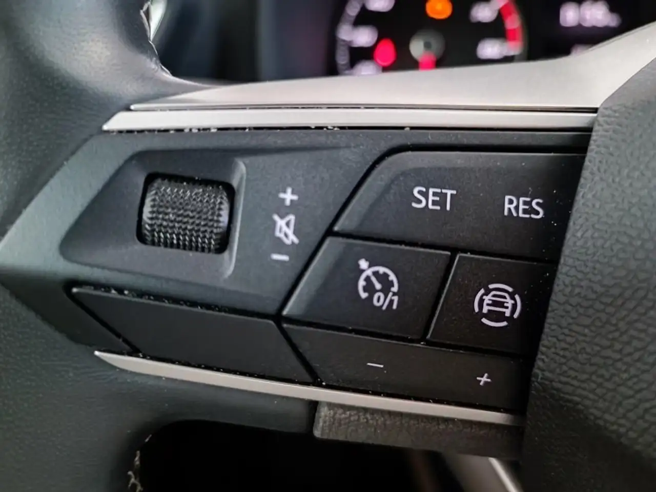 SEAT Leon 1.0 TSI S&S Style XS 110 — Galería del vehículo 9