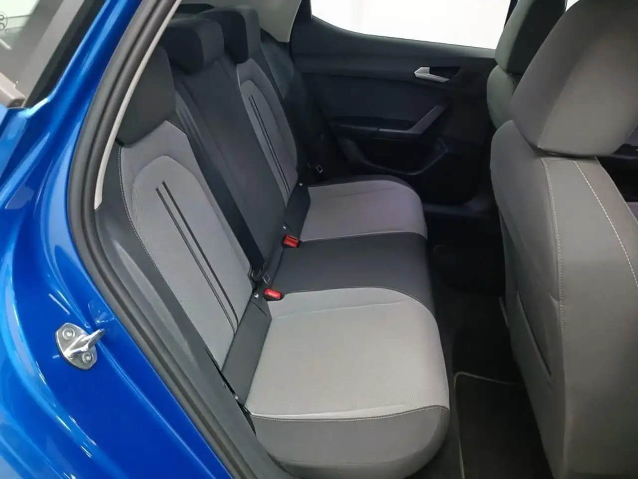 SEAT Leon 1.0 TSI S&S Style XS 110 — Galería del vehículo 6