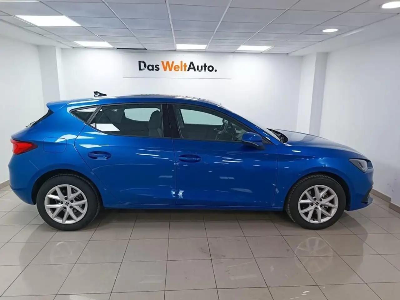 SEAT Leon 1.0 TSI S&S Style XS 110 — Galería del vehículo 3