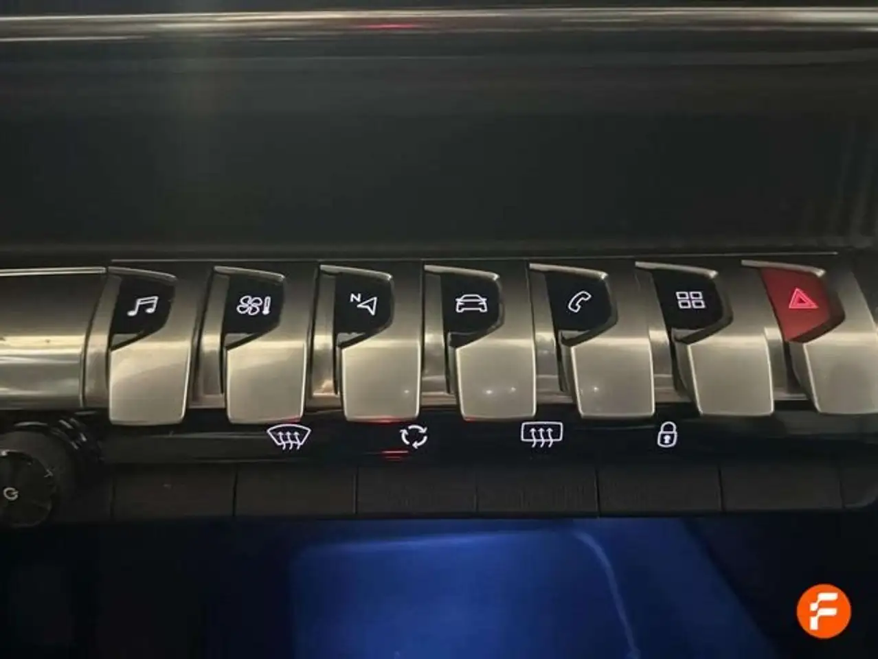 Peugeot 3008 1.2 PureTech S&S Allure 130 — معرض صور السيارة 14