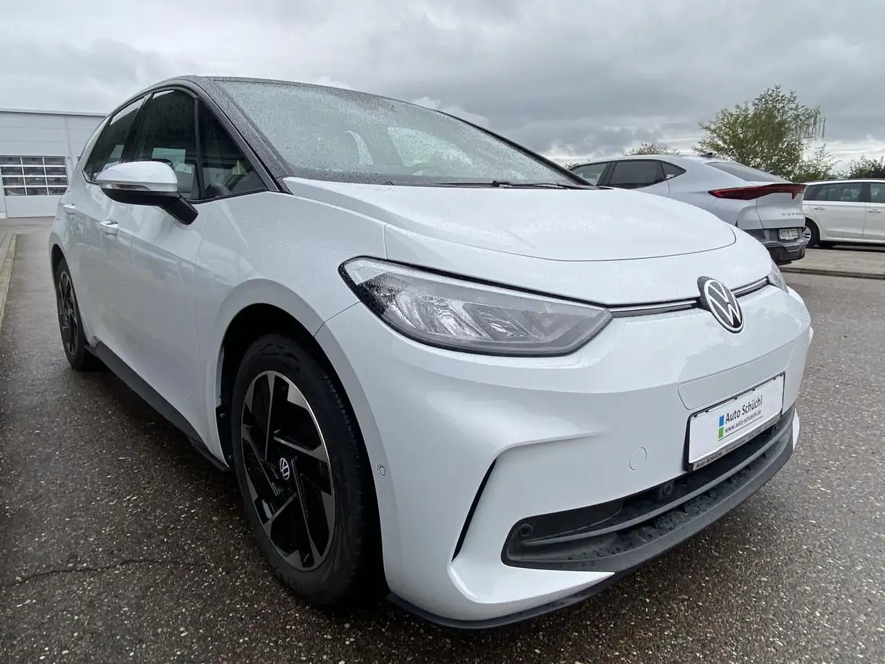 Volkswagen ID.3 Pro FACELIFT ASSISTENZPAKET+APP-CONNECT+KAM — معرض صور السيارة 8
