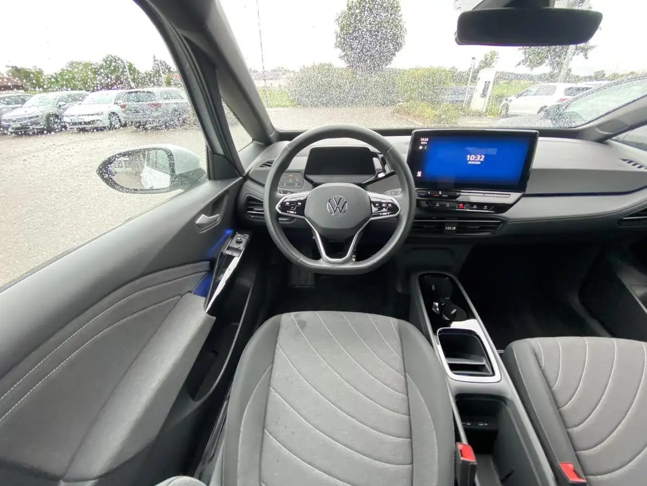 Volkswagen ID.3 Pro FACELIFT ASSISTENZPAKET+APP-CONNECT+KAM — معرض صور السيارة 13