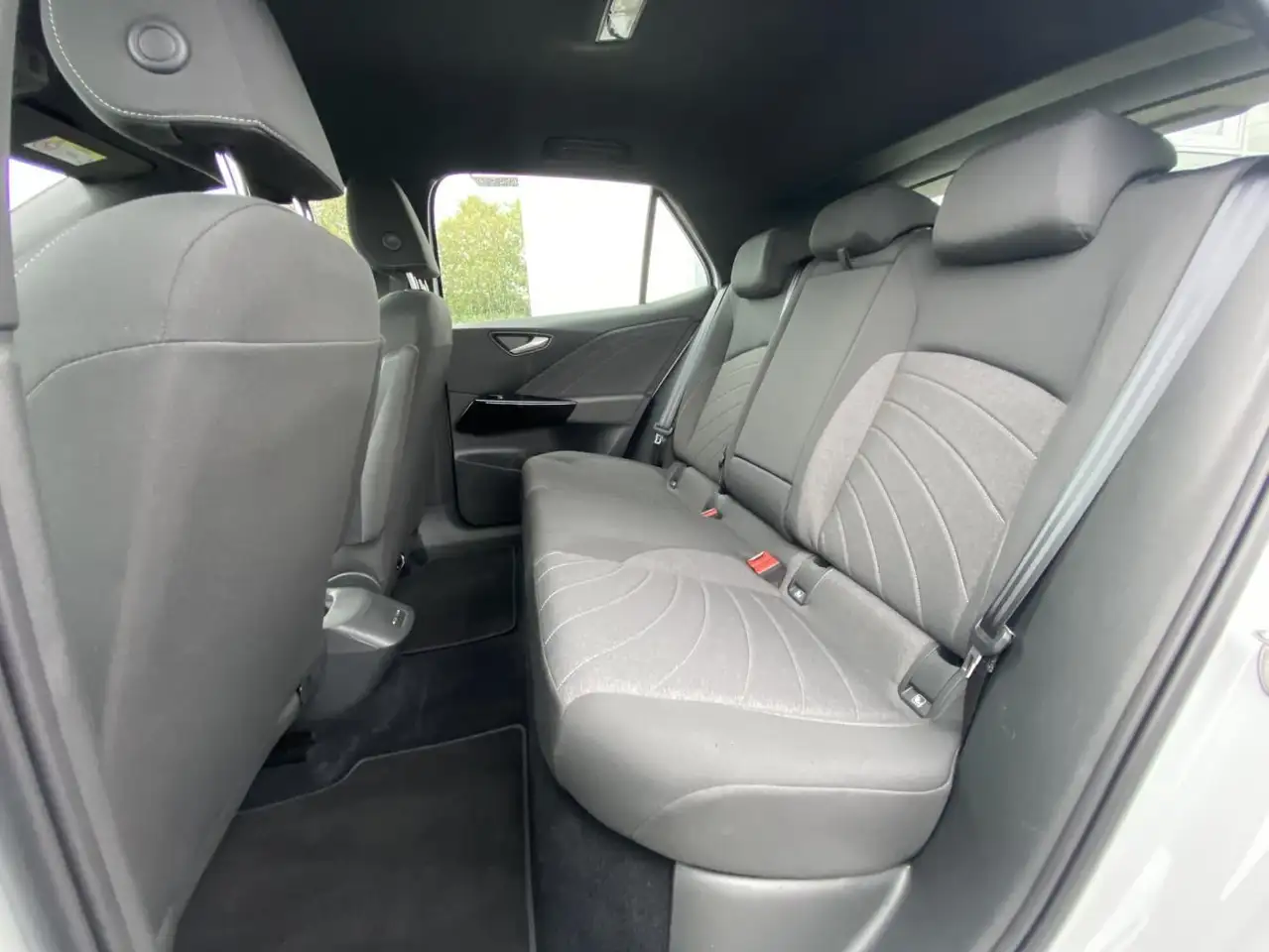 Volkswagen ID.3 Pro FACELIFT ASSISTENZPAKET+APP-CONNECT+KAM — معرض صور السيارة 11