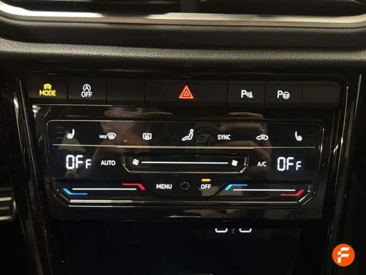 Volkswagen T-Roc 2.0TDI R-Line DSG7 110KW — Vehicle gallery 16
