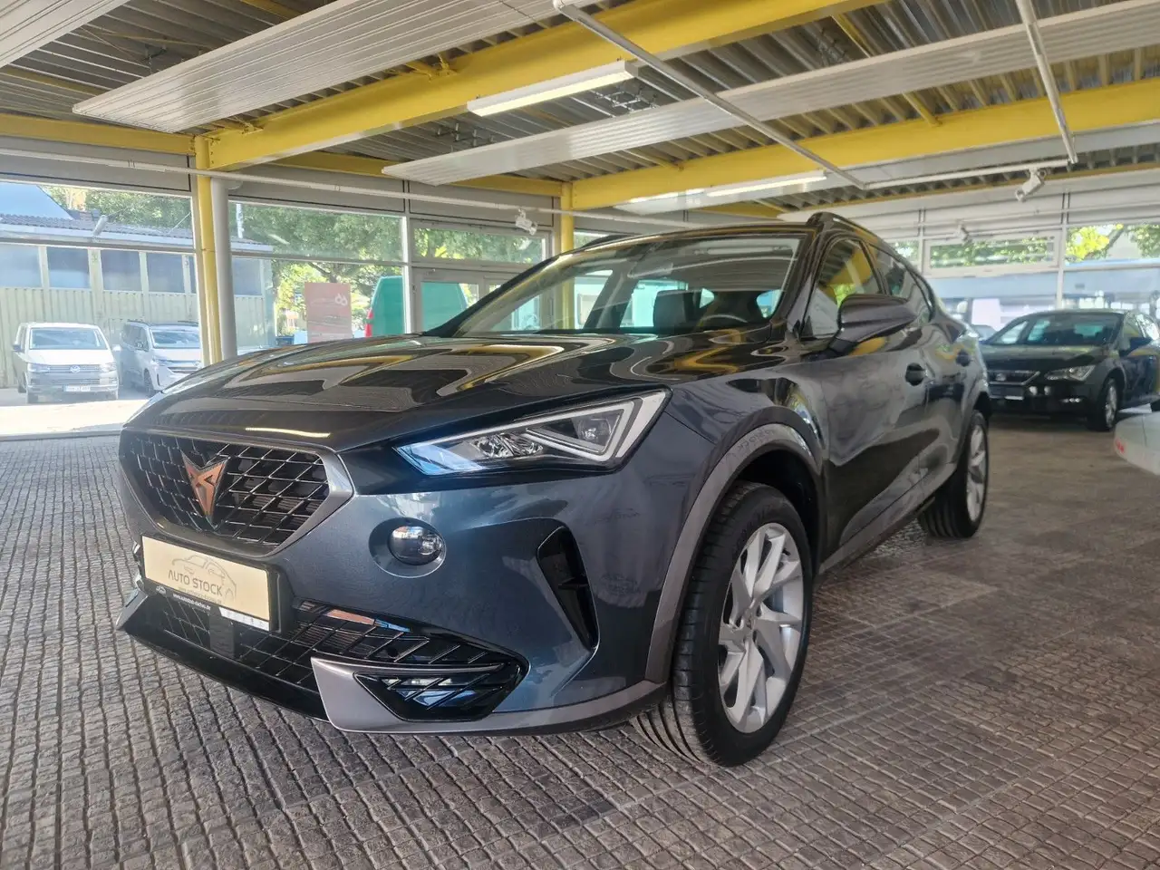 CUPRA Formentor 1.5 TSI DSG Sitzh, Full Link, Virtual Cockpit — Vehicle gallery 3
