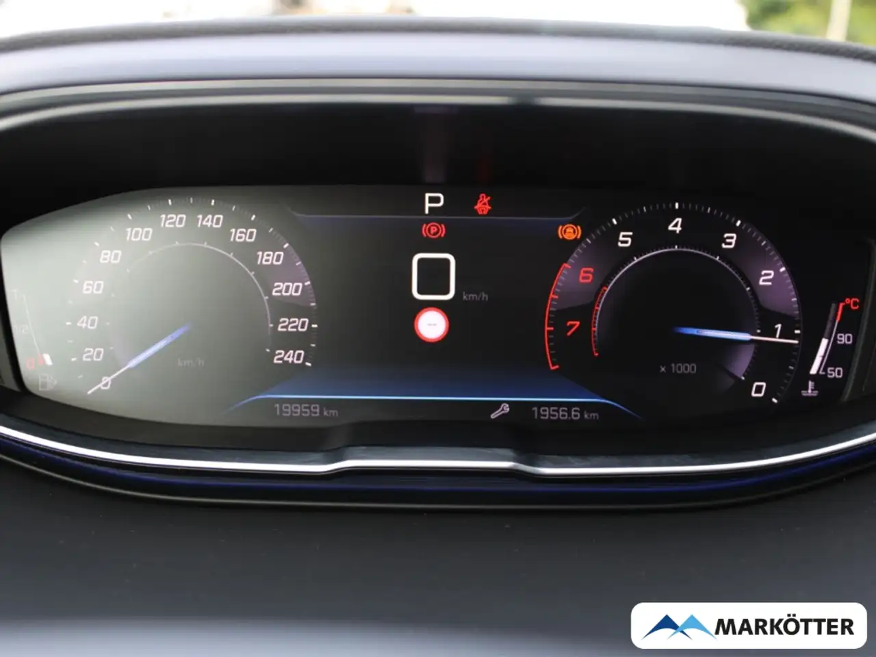 Peugeot 3008 Allure Pack/NAVI/PDC/360°CAM/SHZ/MirrorLink — معرض صور السيارة 9