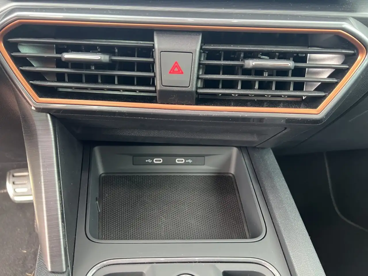 CUPRA Formentor 2.0 TSI DSG 4Drive VZ DCC VIRTUAL*NAVI*LED*ACC*... — معرض صور السيارة 15