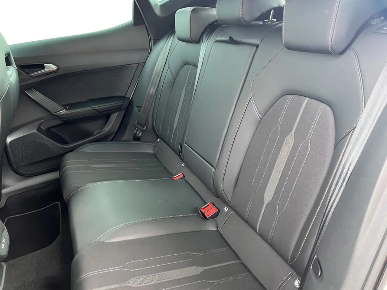 CUPRA Formentor 2.0 TSI DSG 4Drive VZ DCC VIRTUAL*NAVI*LED*ACC*... — معرض صور السيارة 17