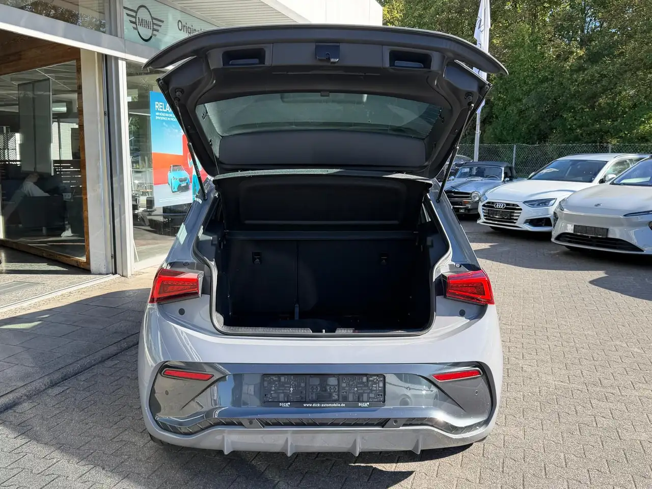 CUPRA Born 58 KWH >ALCANT+LED+TEMP+MFL+PDC+CARP+DAB+ — Galerie du véhicule 24