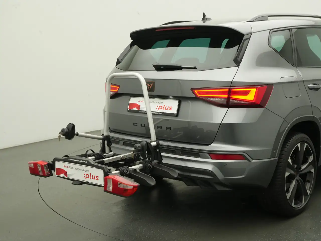 CUPRA Ateca VIRT CARPLAY ACC AHK NAVI KAM SHZ LED — Galerie du véhicule 4
