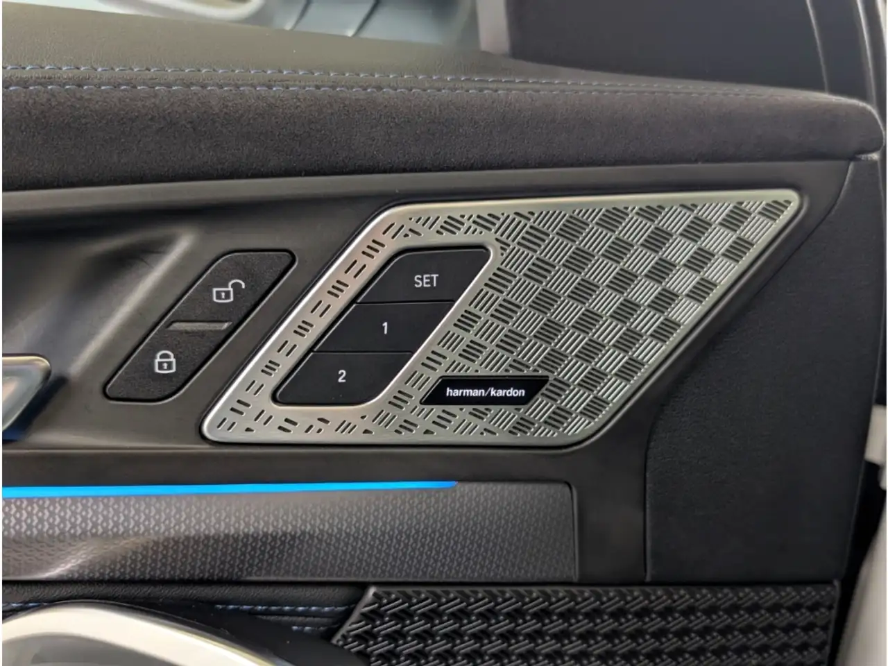 BMW X2 20 i sDrive M Sport PANO+AHK+ELEKT.SITZE+H/K — Galerie du véhicule 24