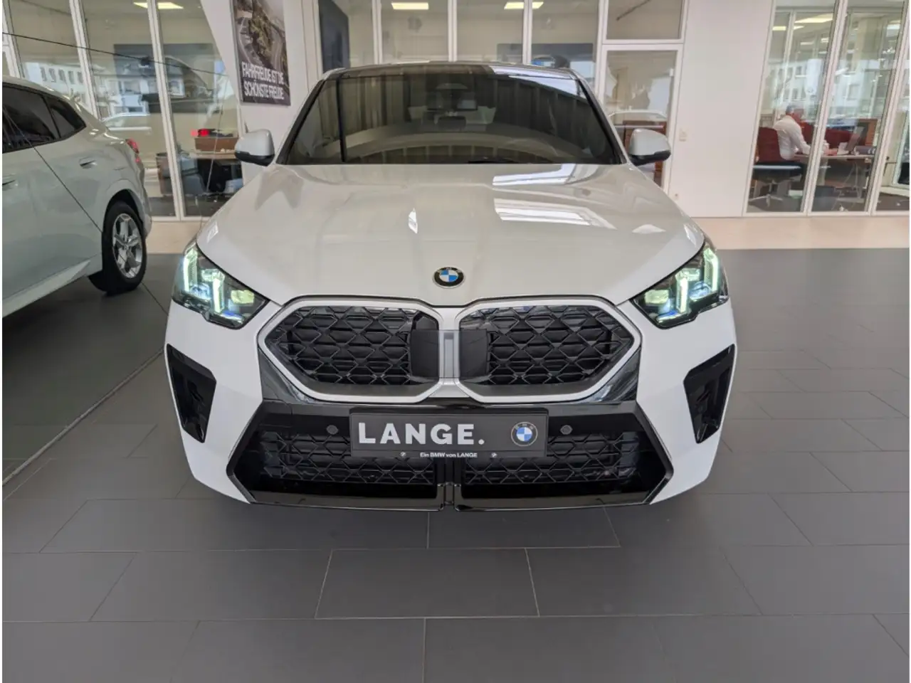 BMW X2 20 i sDrive M Sport PANO+AHK+ELEKT.SITZE+H/K — Galerie du véhicule 2