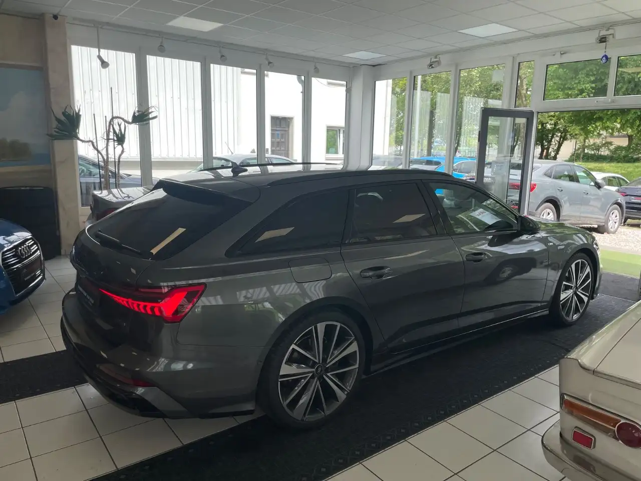 Audi A6 Avant 45 TFSI/GAS LPG Quattro S line*HeadUp* — Galería del vehículo 4