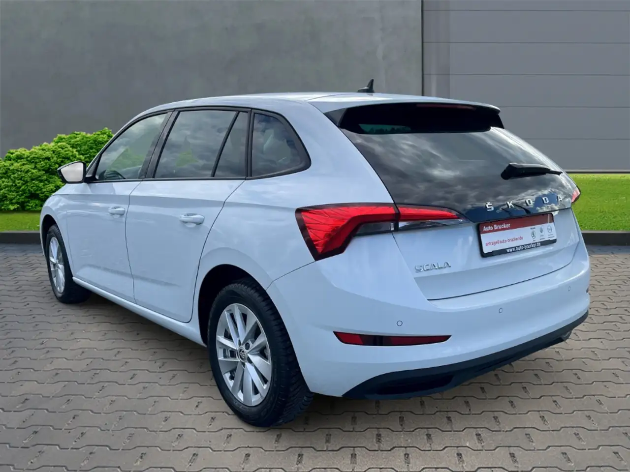 Skoda Scala Selection 1.0 TSI+Alufelgen+Klimaautomatik+Sitzhei — معرض صور السيارة 2