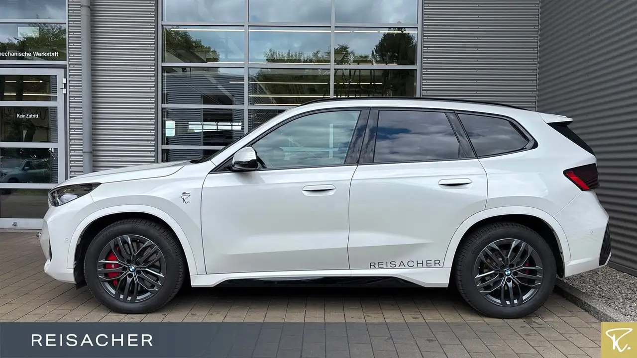 BMW X1 sDrive20i A M-Sport PRO,Pano,DA+ LM20",HUD — Galerie du véhicule 9