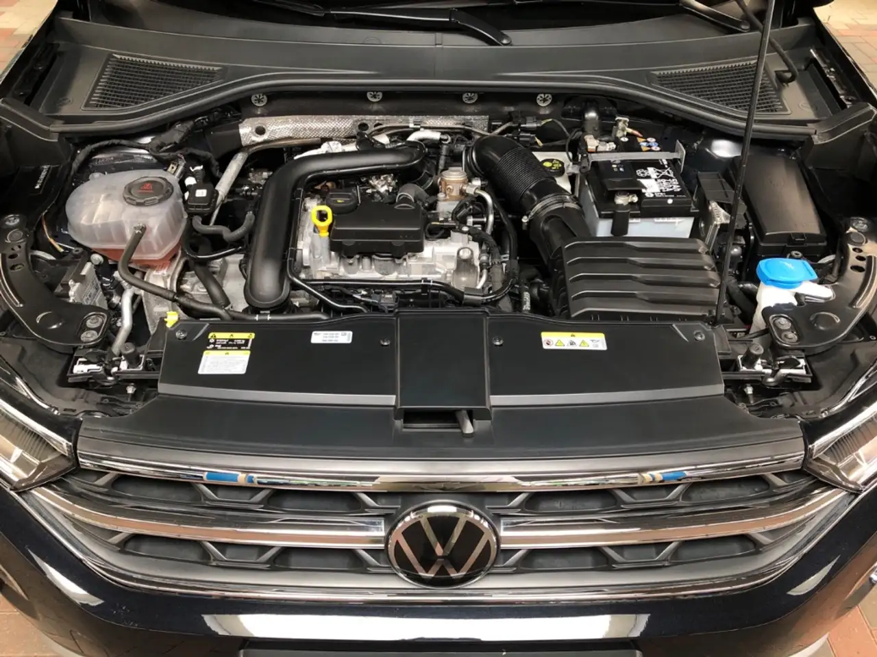 Volkswagen T-Roc Cabriolet Style 1.0 TSI Navi Digitales Cockpit LED — Galerie du véhicule 12