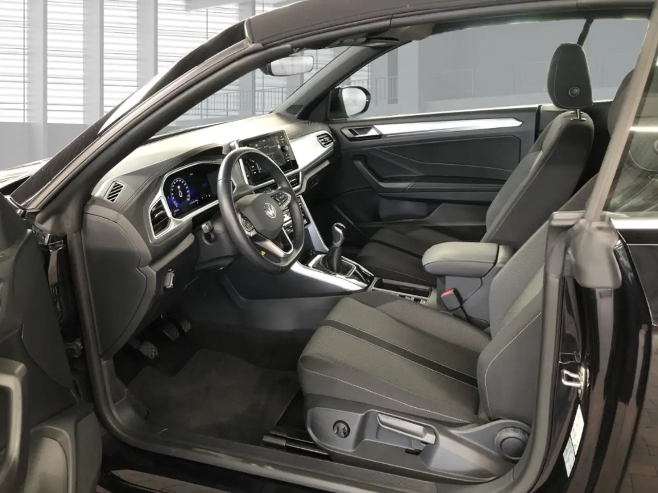 Volkswagen T-Roc Cabriolet Style 1.0 TSI Navi Digitales Cockpit LED — Galerie du véhicule 10