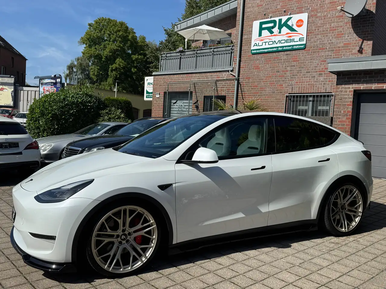Tesla Model Y Performance Dual AWD Unikat Einzelstück — معرض صور السيارة 9
