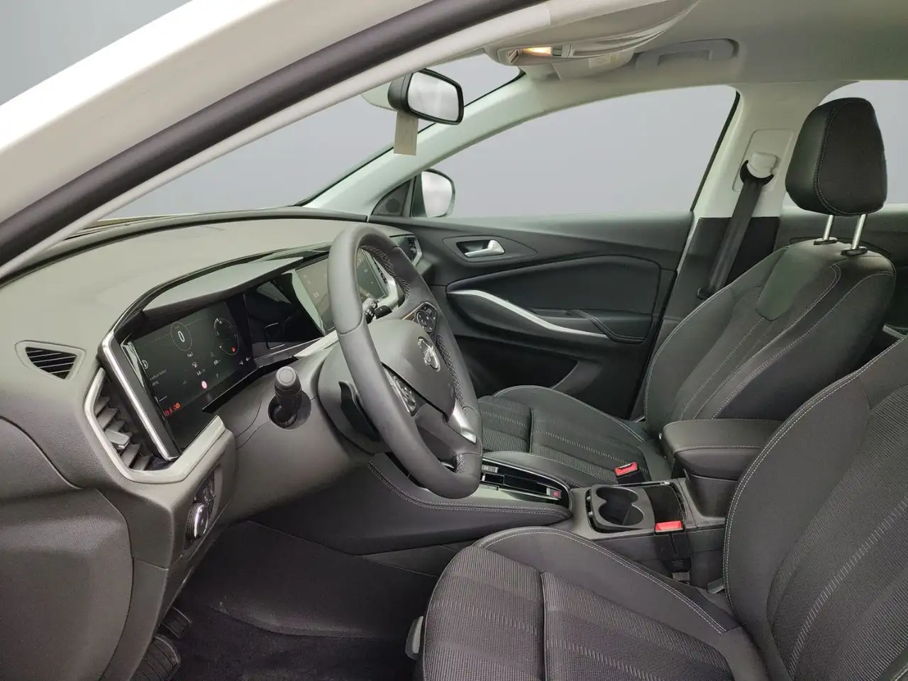 Opel Grandland 1.2 Turbo GS AHK+LED+SHZ+Winterp.+Kam. — Galería del vehículo 10