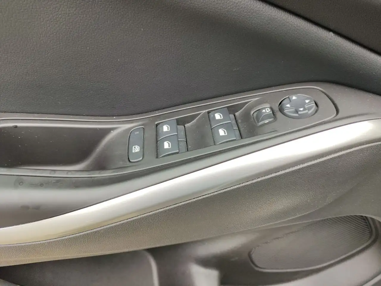 Opel Grandland 1.2 Turbo GS AHK+LED+SHZ+Winterp.+Kam. — Galería del vehículo 21