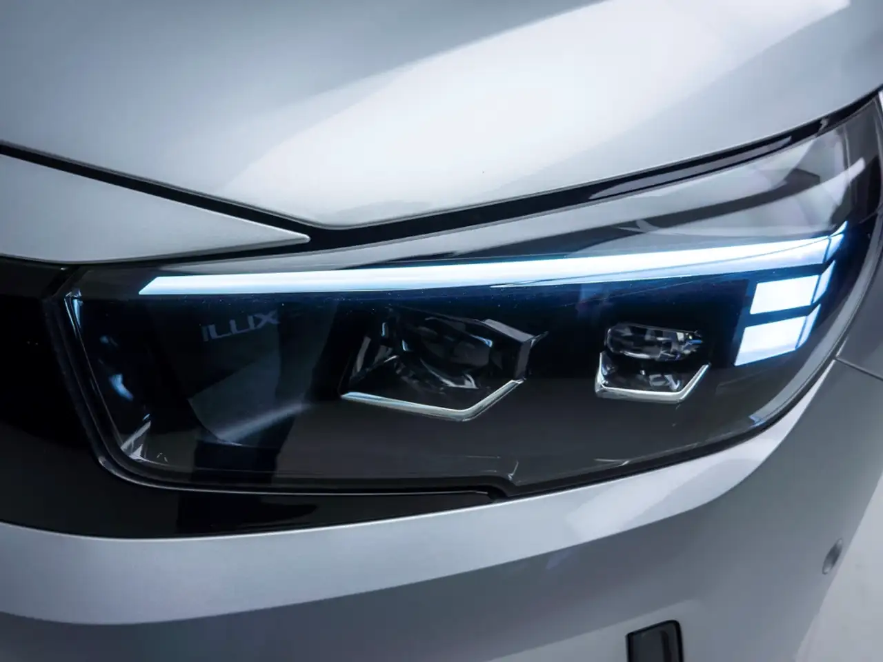 Opel Corsa F GS Allwetter Carplay PDC LED Kamera (76) — Galería del vehículo 12
