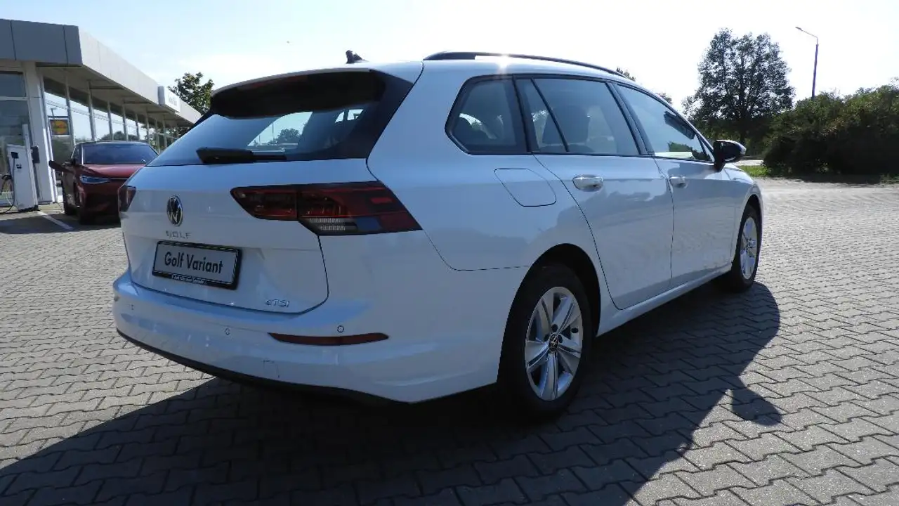 Volkswagen Golf Variant Life VIII 1.5 eTSI — Vehicle gallery 5