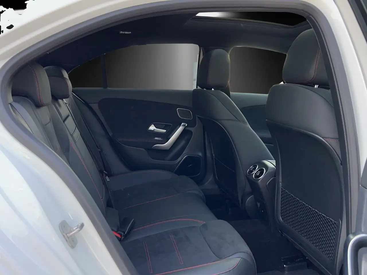 Mercedes-Benz A 250 4M Lim AMG Totwinkel DISTRO Memory NIGHT — Vehicle gallery 10