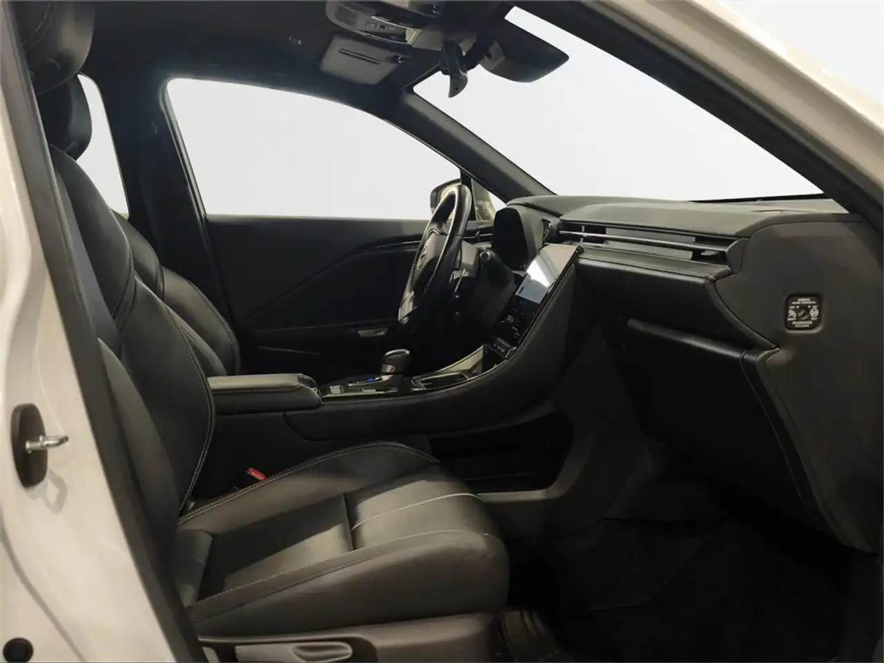 Lexus LBX 1.5 136cv HEV Relax — معرض صور السيارة 6
