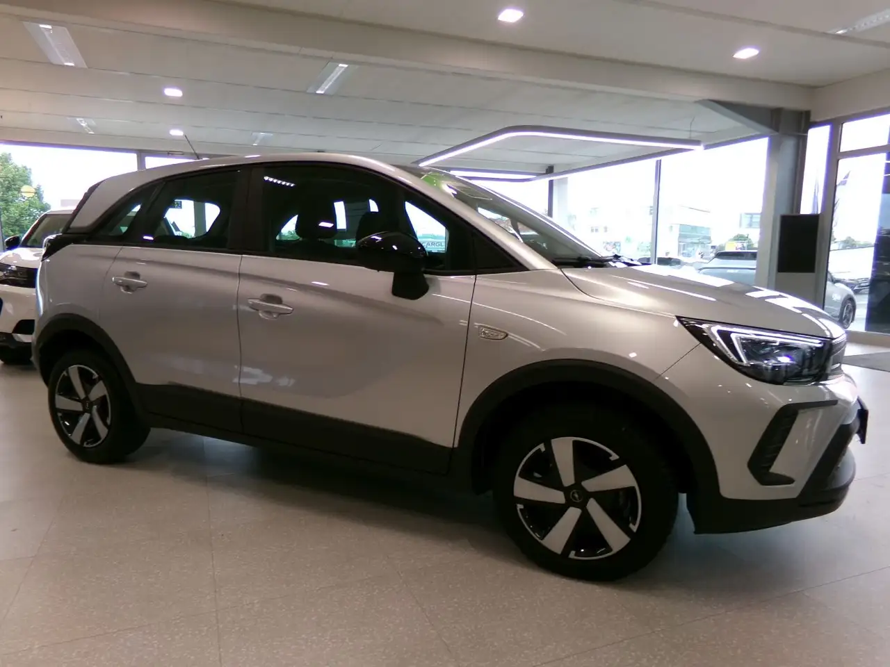 Opel Crossland 1.2 Turbo ENJOY LED+Navi+AUT+SpurH — معرض صور السيارة 8