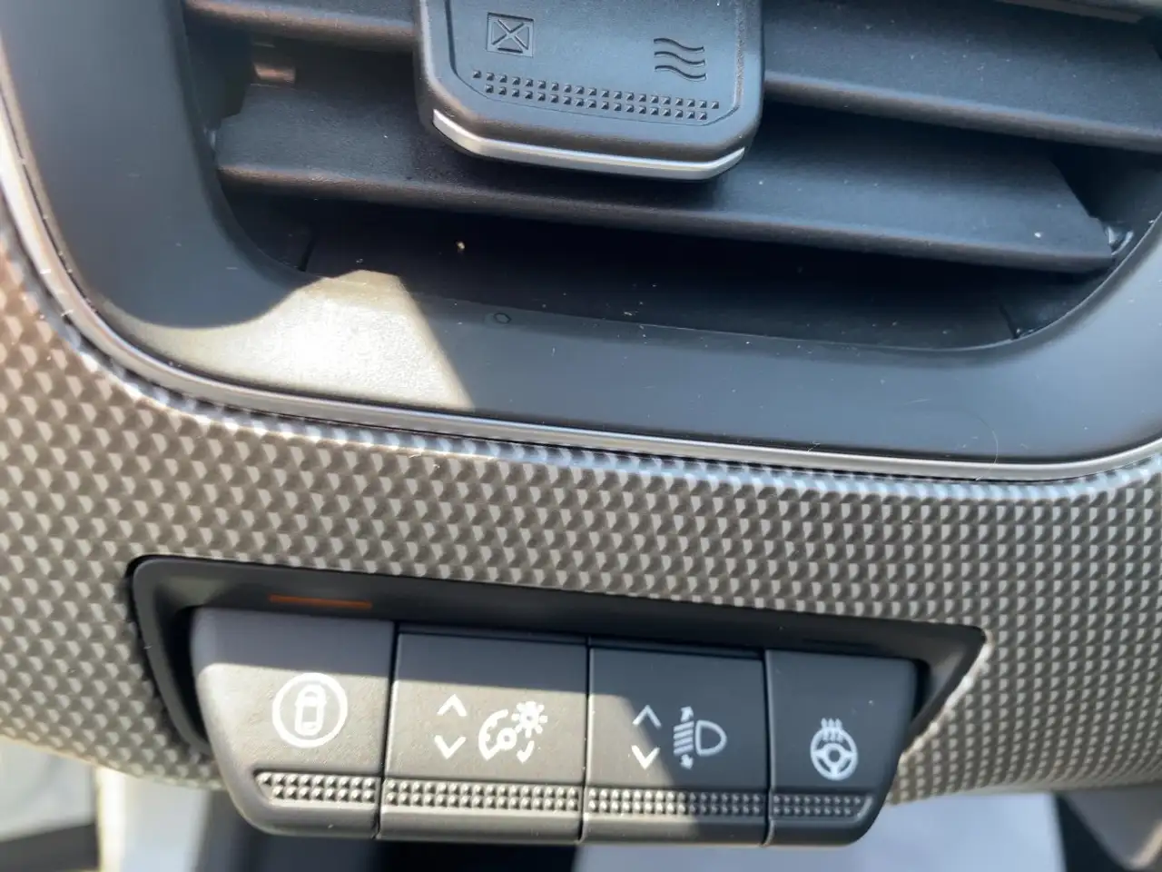 Renault Arkana 1.3 TCe 140 Techno CAM*LED*NAVI*SHZ*TWA — Vehicle gallery 16