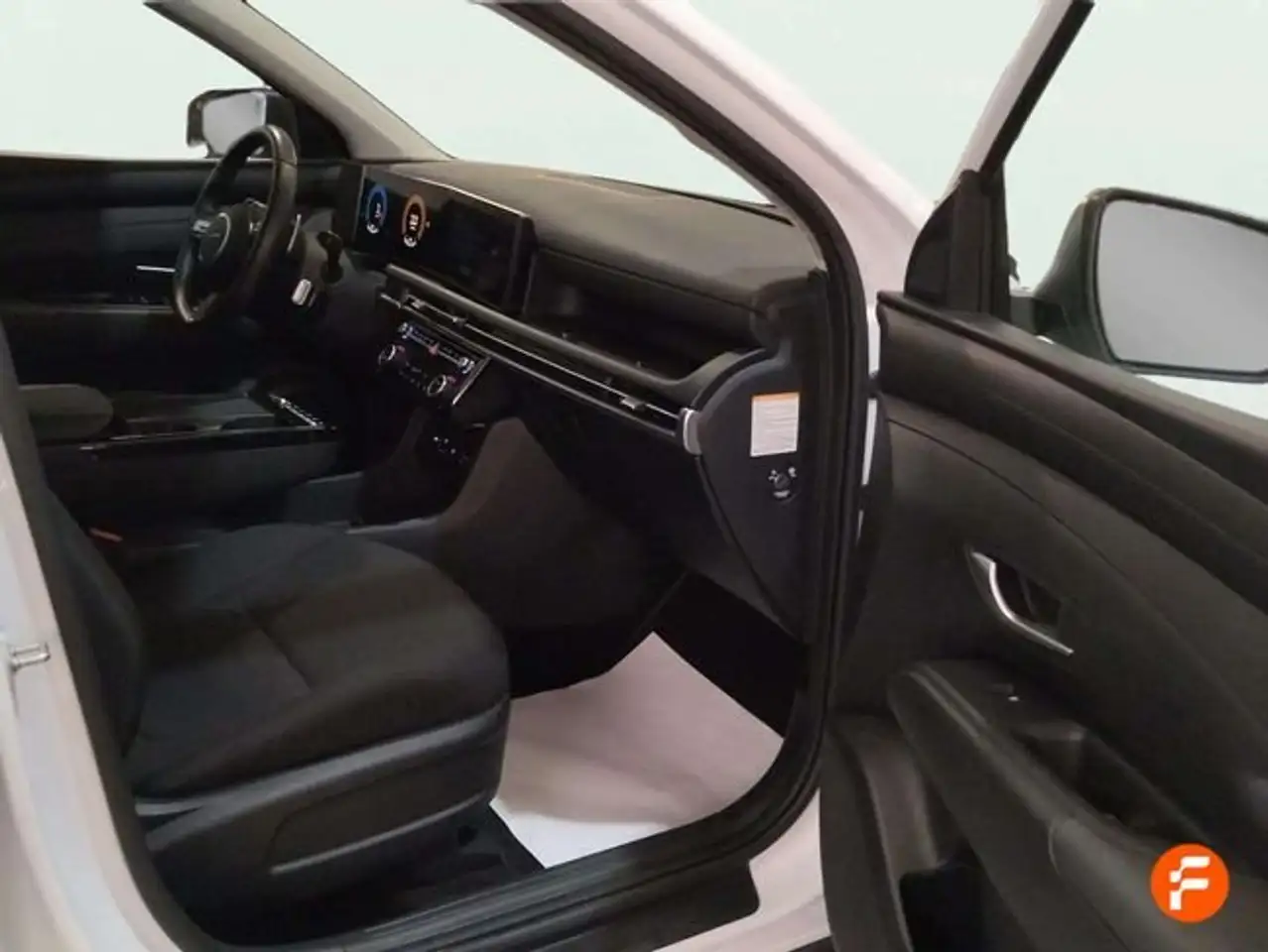 Hyundai TUCSON 1.6 T PHEV 4x4 Tecno Sky AT — Galerie du véhicule 12