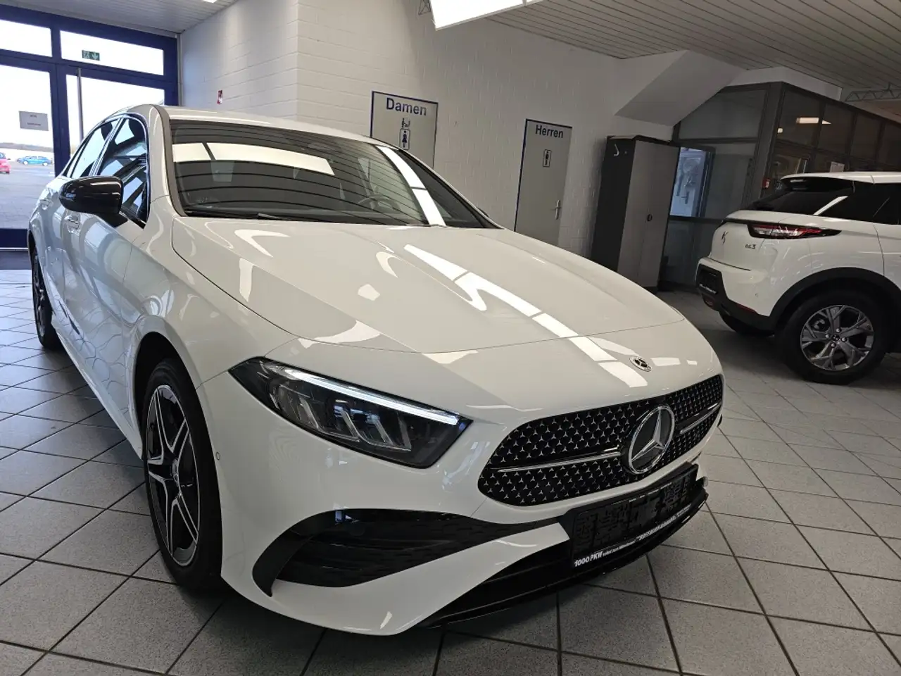 Mercedes-Benz A 250 AMG Advanced Plus Navi,High-LED,Kamera — Vehicle gallery 40