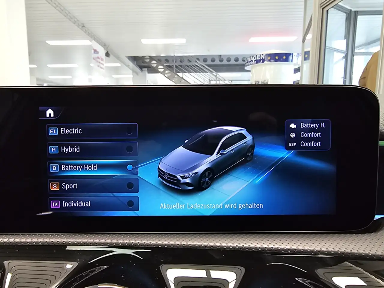 Mercedes-Benz A 250 AMG Advanced Plus Navi,High-LED,Kamera — Vehicle gallery 27
