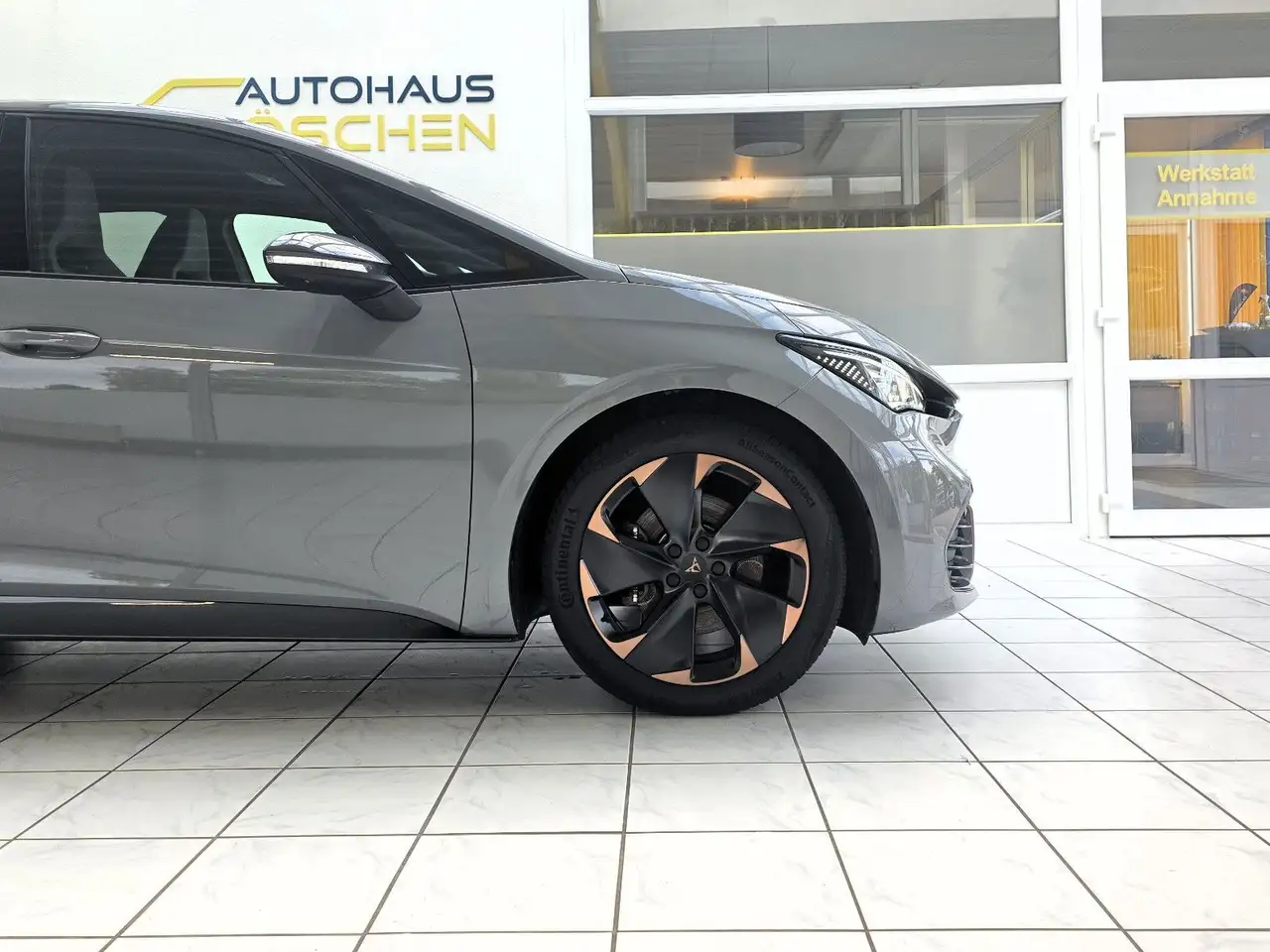 CUPRA Born 150 kW Edition Dynamic Navi ACC Dinamica — Galería del vehículo 5