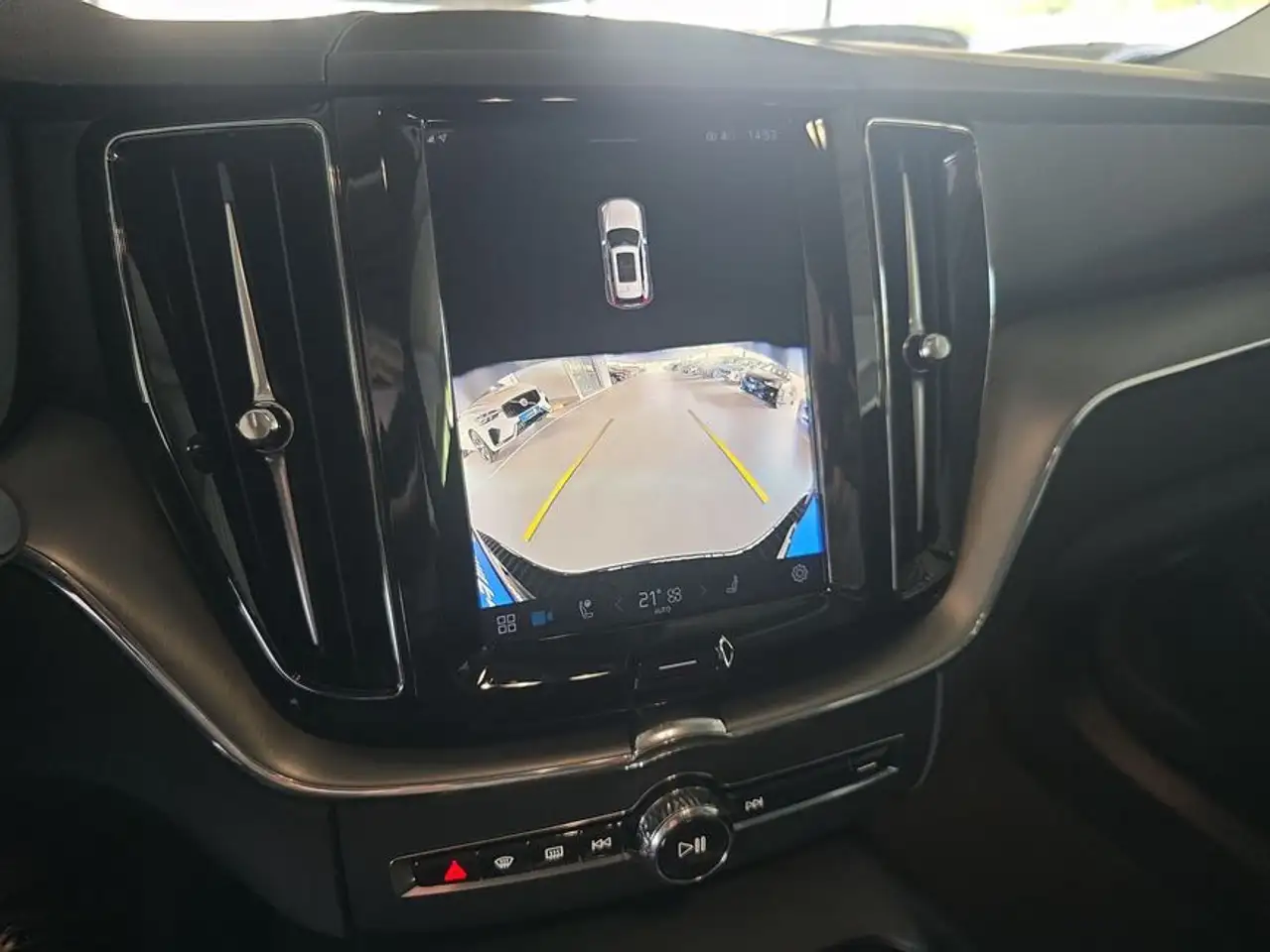 Volvo XC60 XC60 B5 B AWD Core — معرض صور السيارة 16