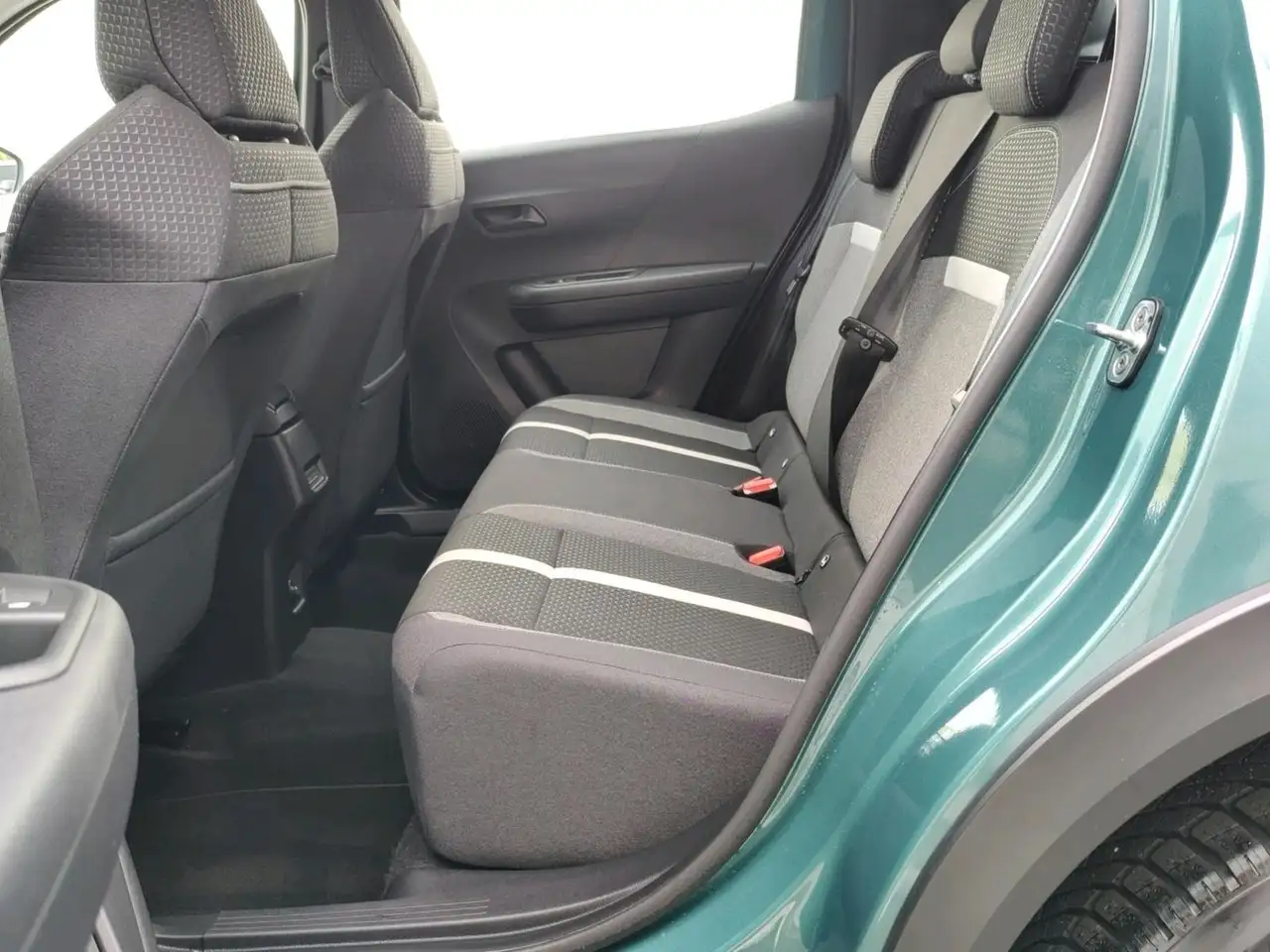 Opel Frontera Edition Hybrid 136 PS Automatik — معرض صور السيارة 8