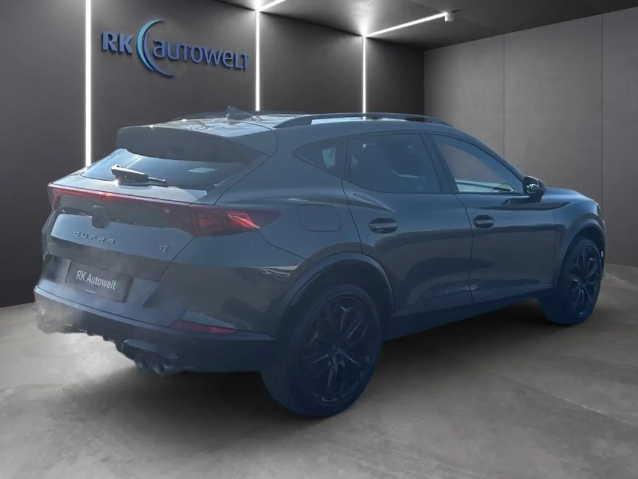 CUPRA Formentor VZ Tribe Edition Akra Pano 360° Beats — Galería del vehículo 4