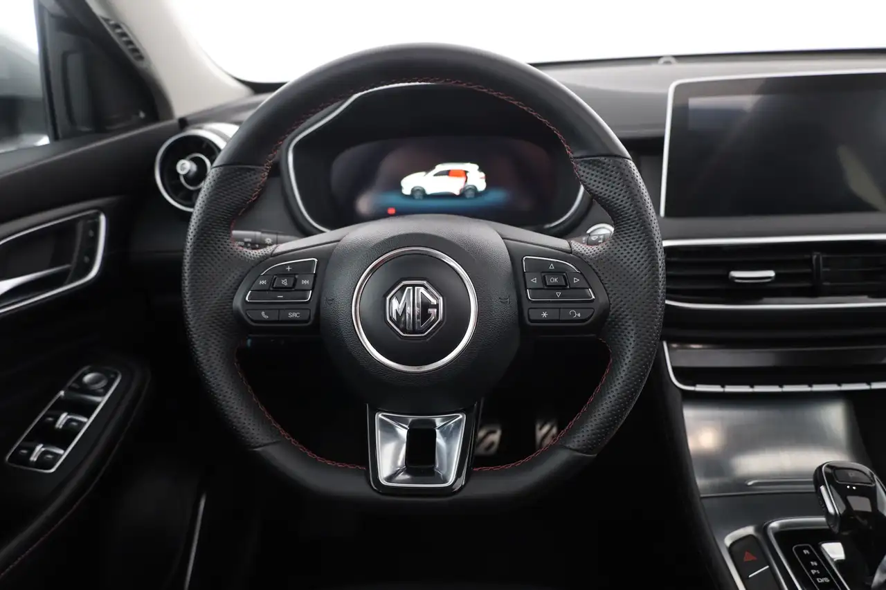 MG HS 1.5 T-GDI Luxury Aut. LED ACC Navi 360° Pano — Galería del vehículo 15