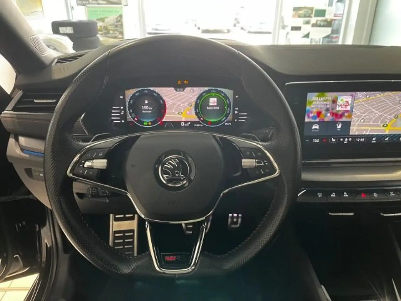 Skoda Octavia Combi 2.0 TSI RS DSG AHK Canton SmartLin — معرض صور السيارة 6