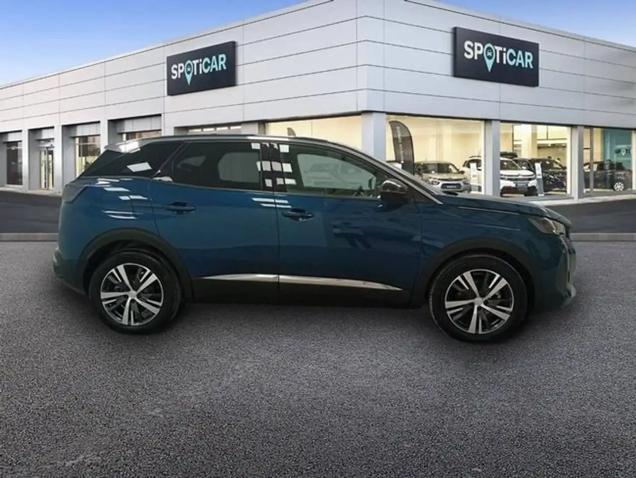 Peugeot 3008 1.2 PureTech S&S Allure 130 — معرض صور السيارة 4