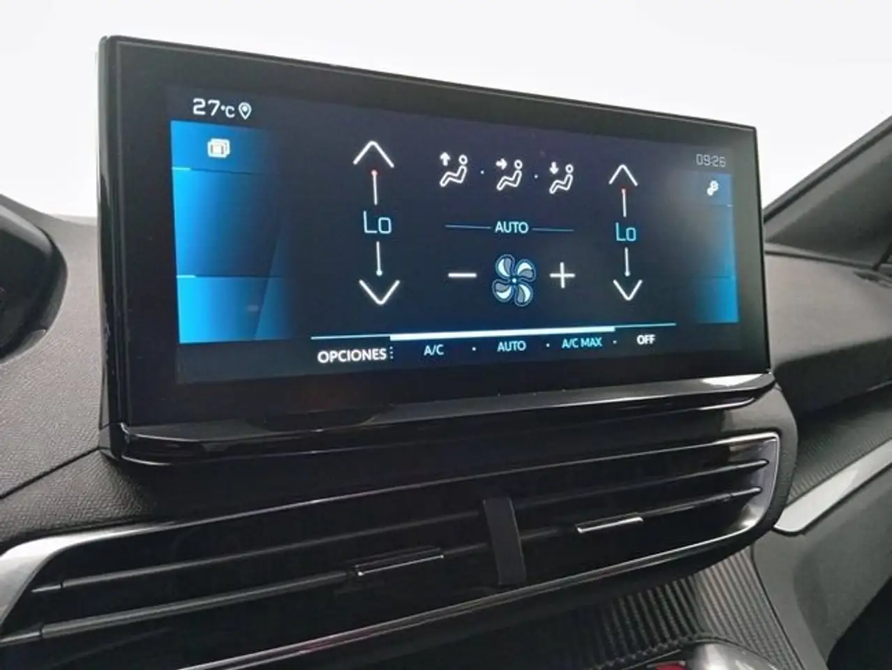 Peugeot 3008 1.2 PureTech S&S Allure 130 — معرض صور السيارة 15