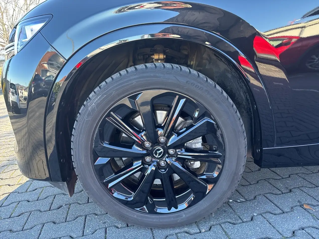 Mazda CX-80 5WGN 2.5L e-SKYACTIV PHEV 327ps 8AT AWD Takumi Plu — معرض صور السيارة 10