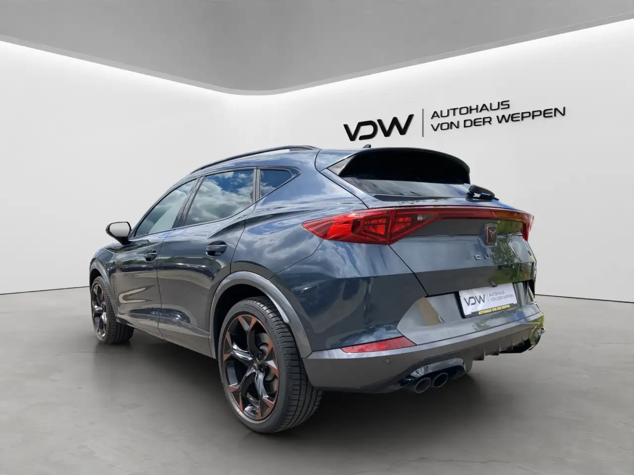 CUPRA Formentor VZ 4Drive AHK Memory 5JGar Beats SHZ — Vehicle gallery 8
