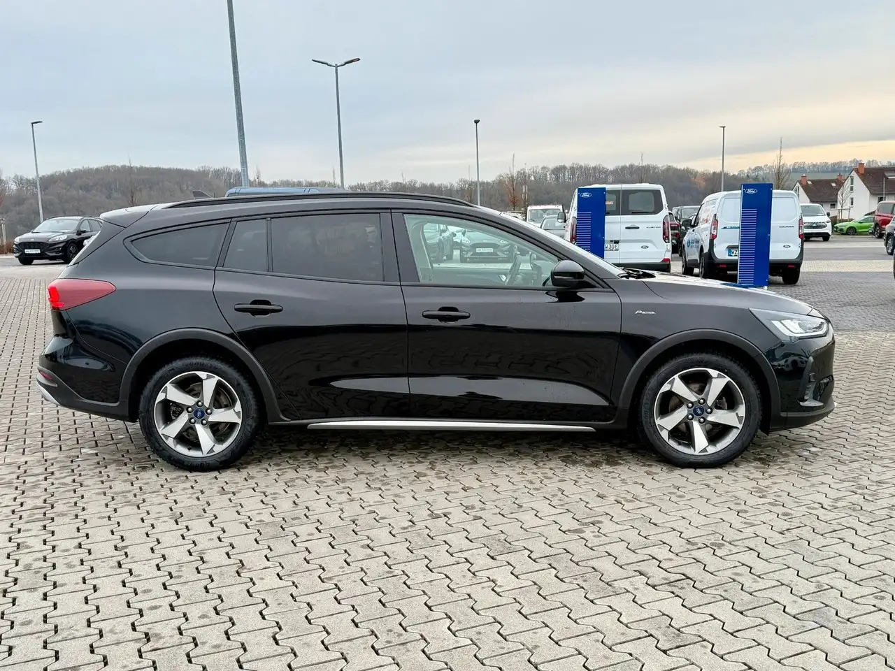 Ford Focus Turnier Active 1.0 EcoBoost LED 1. Hand ! — Vehicle gallery 9