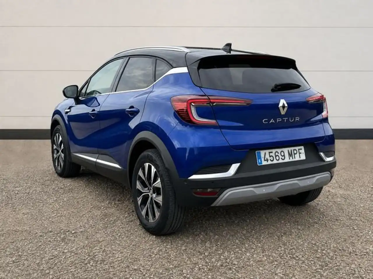 Renault Captur 1.0 TCE 67KW TECHNO 90 5P — معرض صور السيارة 2